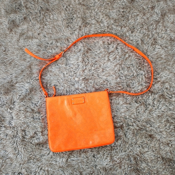 kate spade Handbags - Kate Spade Darby Metro Spade Laser Cut Crossbody Bag Orange
